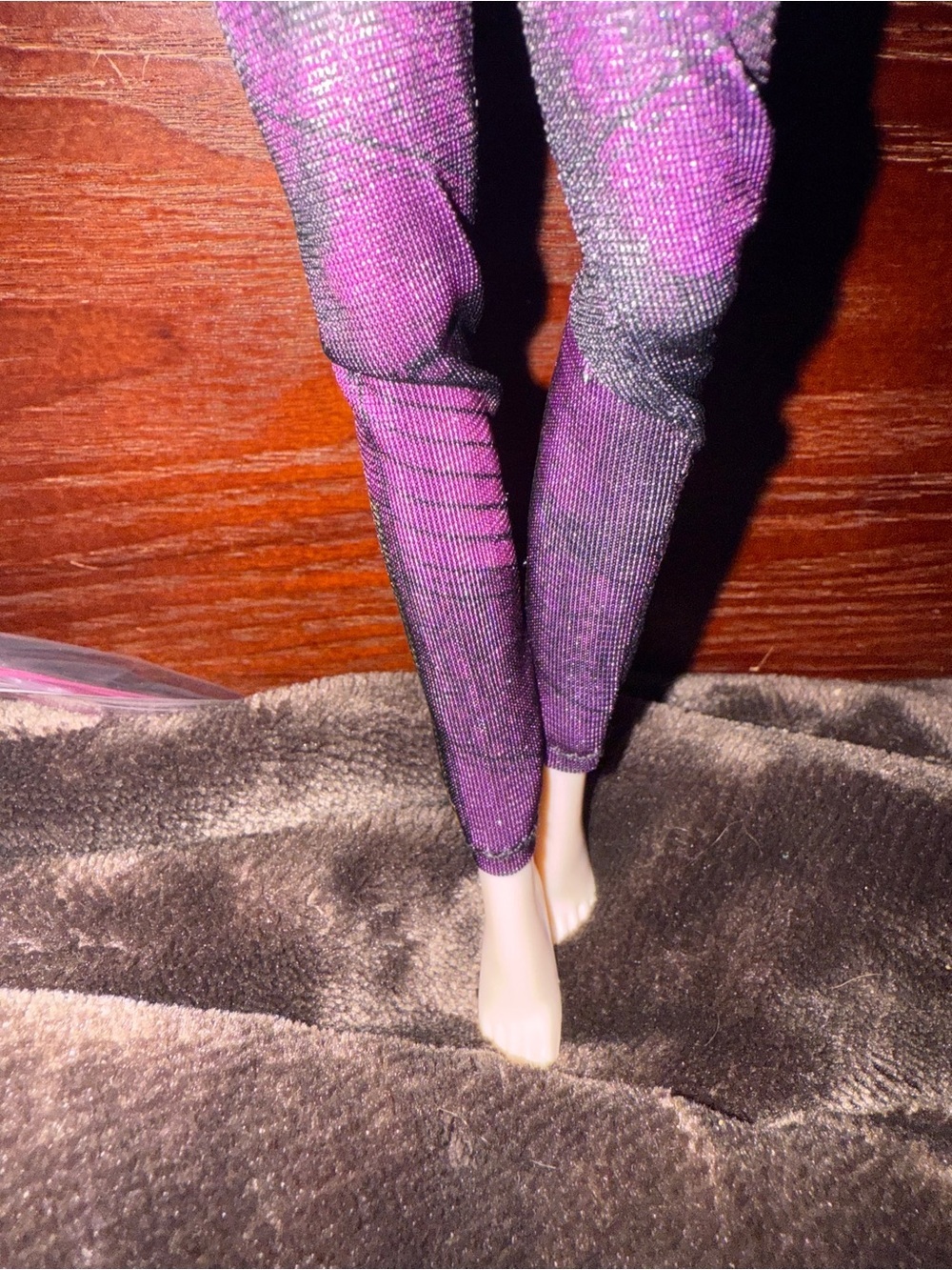Descendants 2 Mal Fashion Doll Hasbro Blonde and Purple Hair - Picture 3 of 11